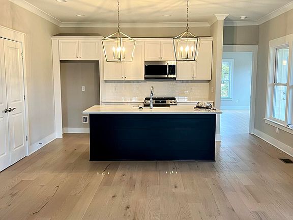 3rd image of 157 Carolina Ln NE #5