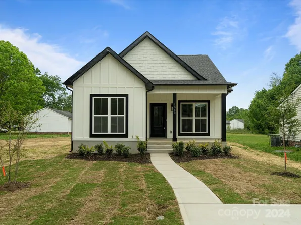 1050 Henderson St, Rock Hill, SC 29730