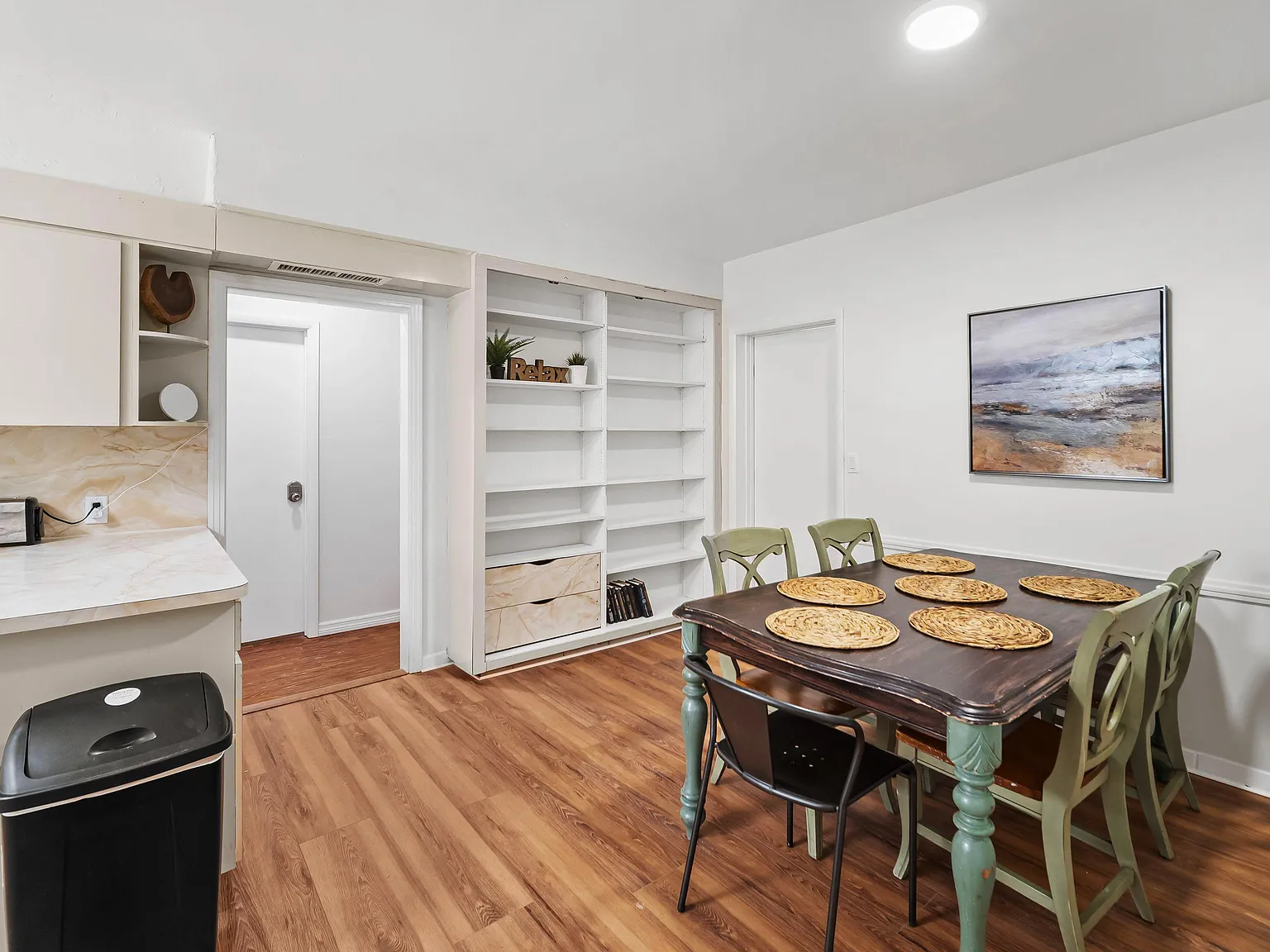 4 bed, 4.0 bath, 2700 sqft, $728 — Photo 4