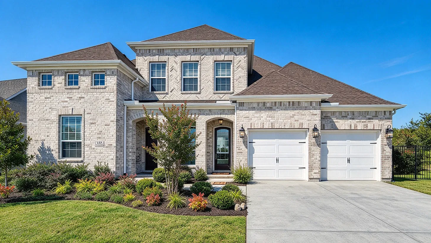 5 bed, 4398 sqft, $4,699 — Photo 1