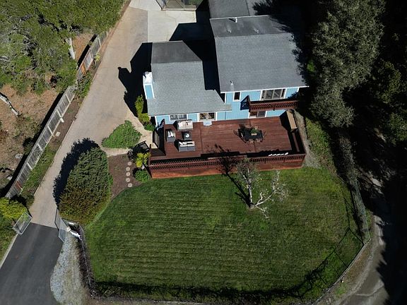 3rd image of 999 Old Farm Ln