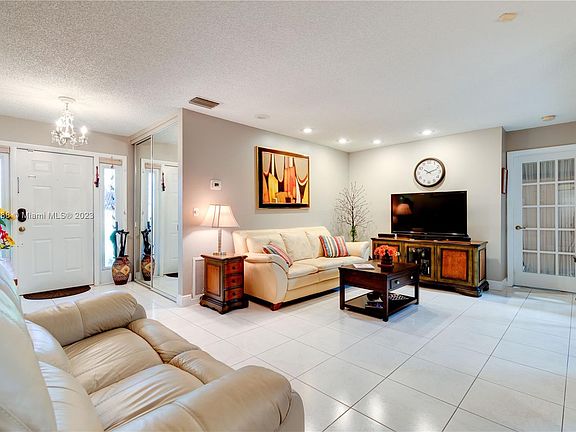 2nd image of 2722 Carambola Cir N #17106