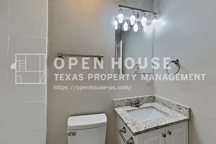 6100 Springwood Dr — Photo 16