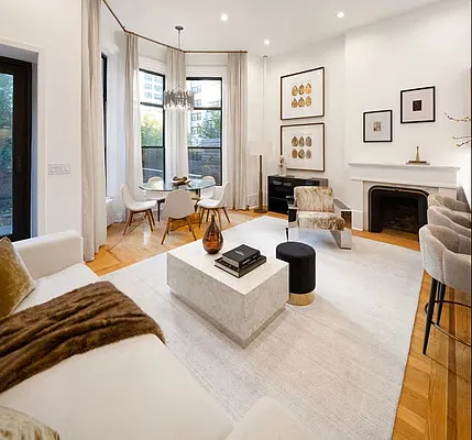 Rented by JRS Realty Management LLC | media 14