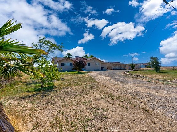 4th image of 17626 Britto Rd