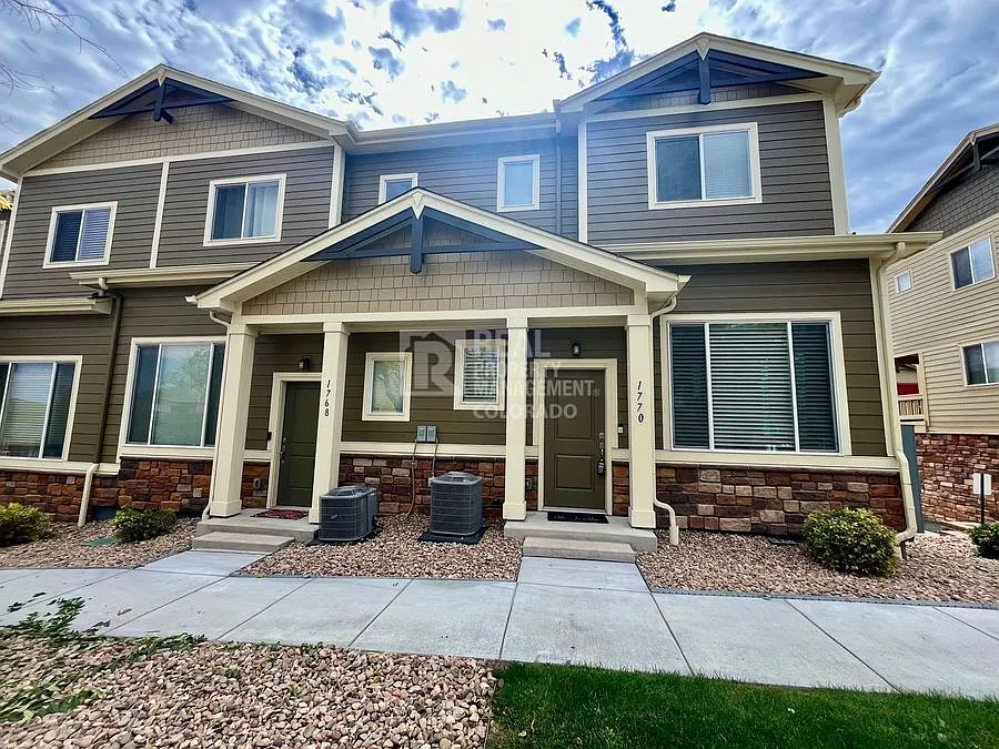 Beautiful Townhome in Denver — Photo 1