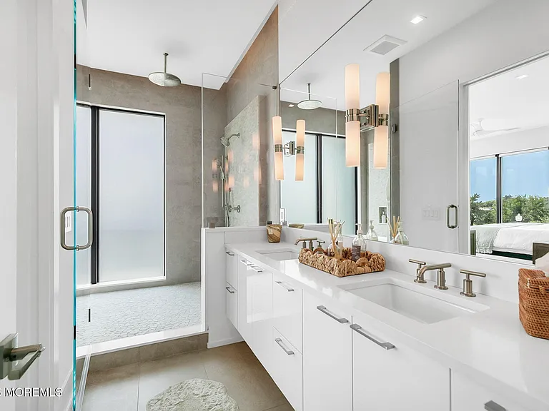 200 Ocean Ave N #5 — Photo 13