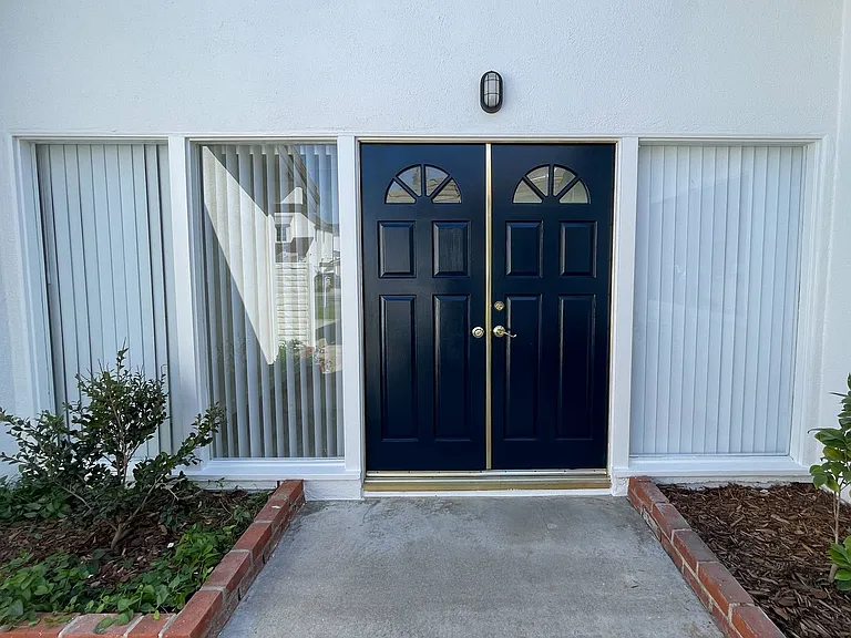 9192 Christine Dr — Photo 3