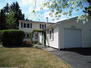 7 Dirigo Dr, Bangor, ME 04401