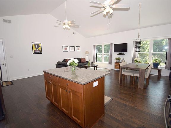 5th image of 289 Jefferson St APT 24
