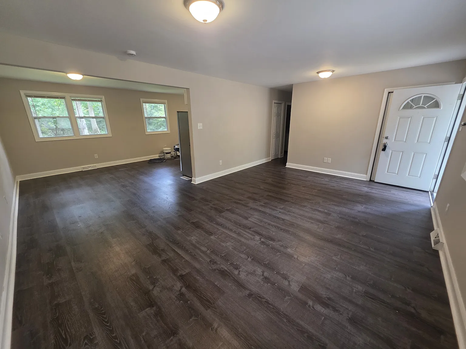 3 bed, 1.5 bath, 1134 sqft, $1,850 — Photo 2