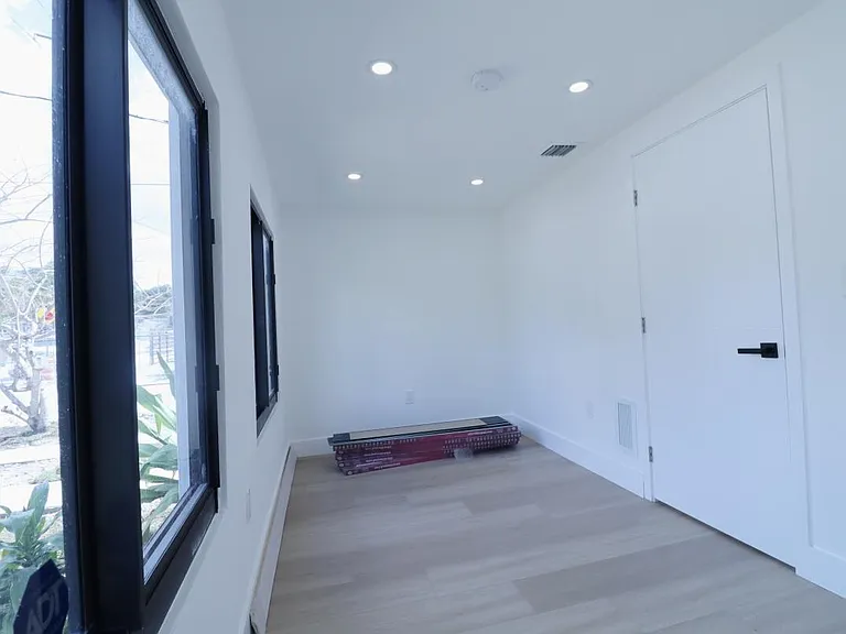 3040 NW 13th Ave #1 — Photo 9