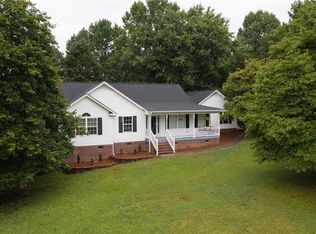 107 Briar Rdg, Liberty, SC 29657