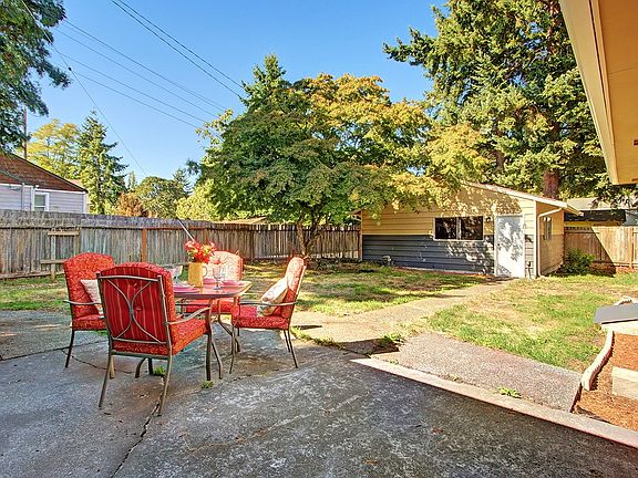 2nd image of 6805 86th St SW
