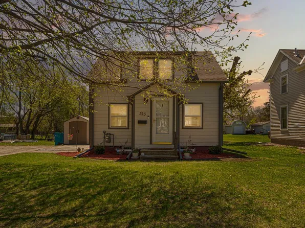 523 Hazel Ln, Owatonna, MN 55060