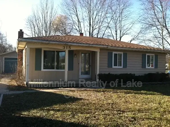 315 Crescent Ave, Holly, MI 48442