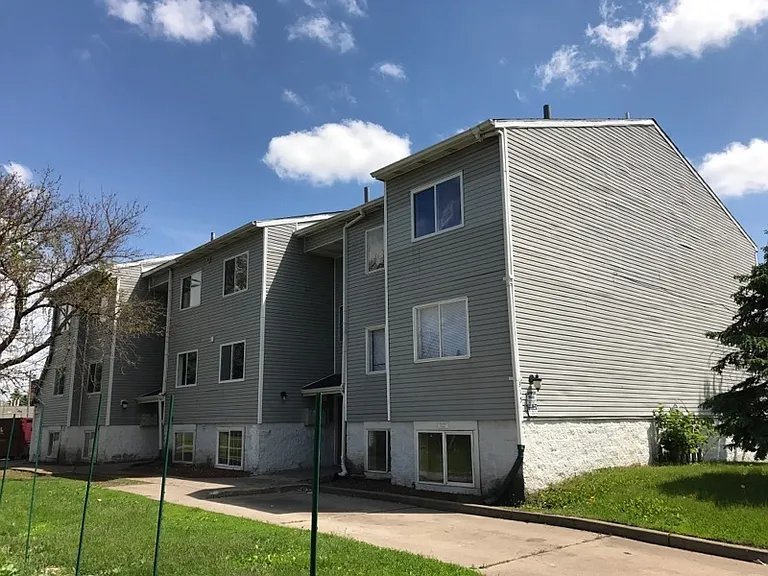315 Buchanan — Photo 16