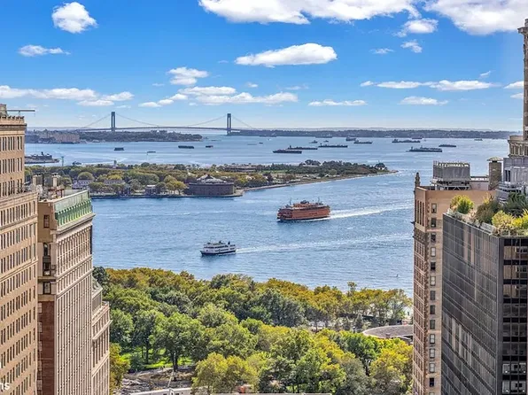 88 Greenwich St APT 2704, New York, NY 10006