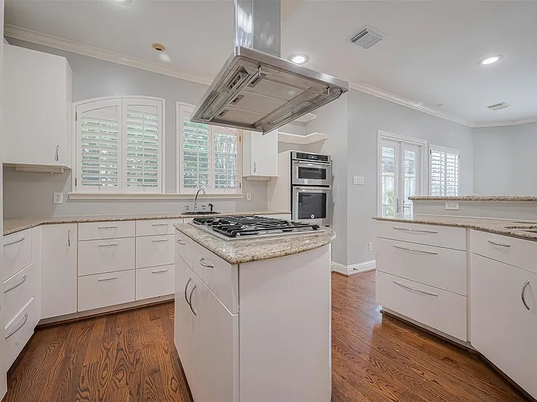 5302 Fayette St — Photo 8