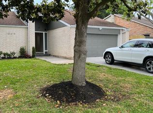 10615 Sagevale Ln, Houston, TX 77089