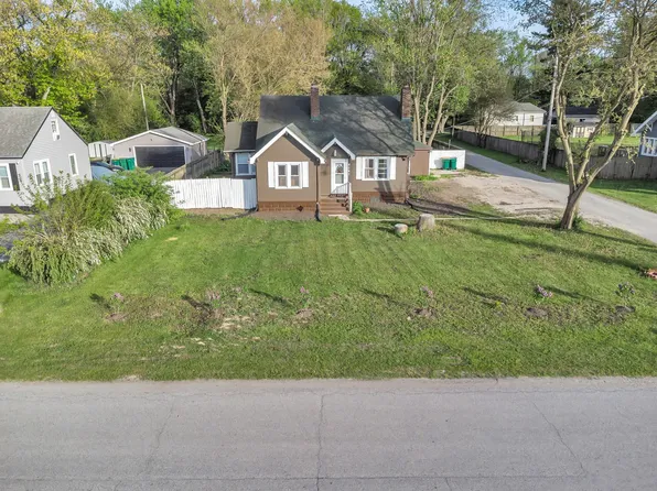 6187 Cleveland St, Merrillville, IN 46410