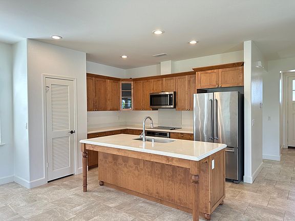 2nd image of 91-1084 Kaiapele St