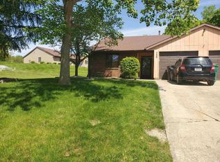 720 Shoreland Ct #A, Columbia City, IN 46725