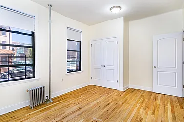 Rented by Century 21 Metropolitan