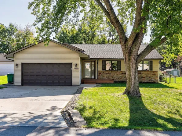 6821 NW Alderman Ln, Des Moines, IA 50313