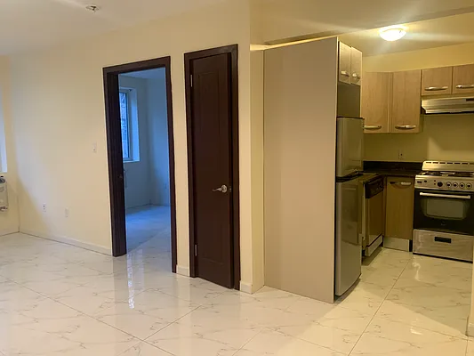 Rented by 18 REALTY | media 13