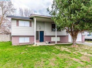123 E 36th Pl, Kennewick, WA