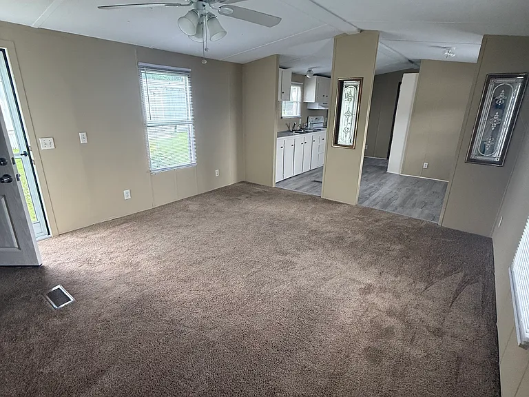 365 Huffmantown Rd — Photo 4