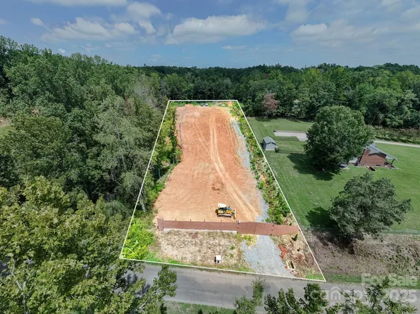 3132 Beaman Ave, Charlotte, NC 28273