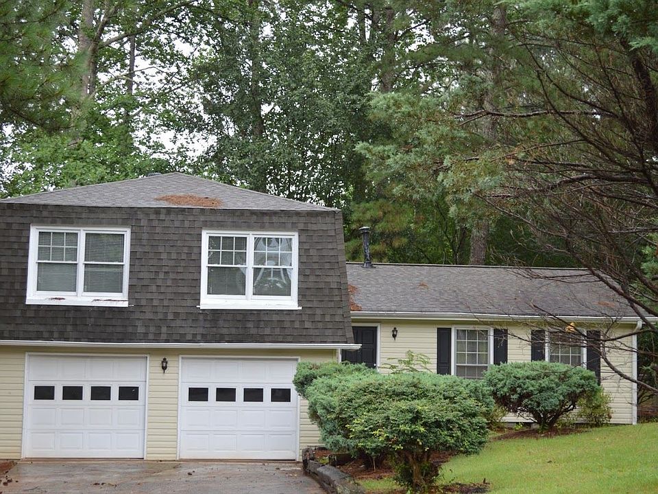 2nd image of 676 Emerald Forest Cir