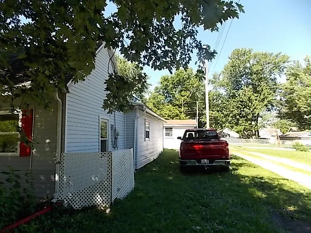 204 N Church St — Photo 2