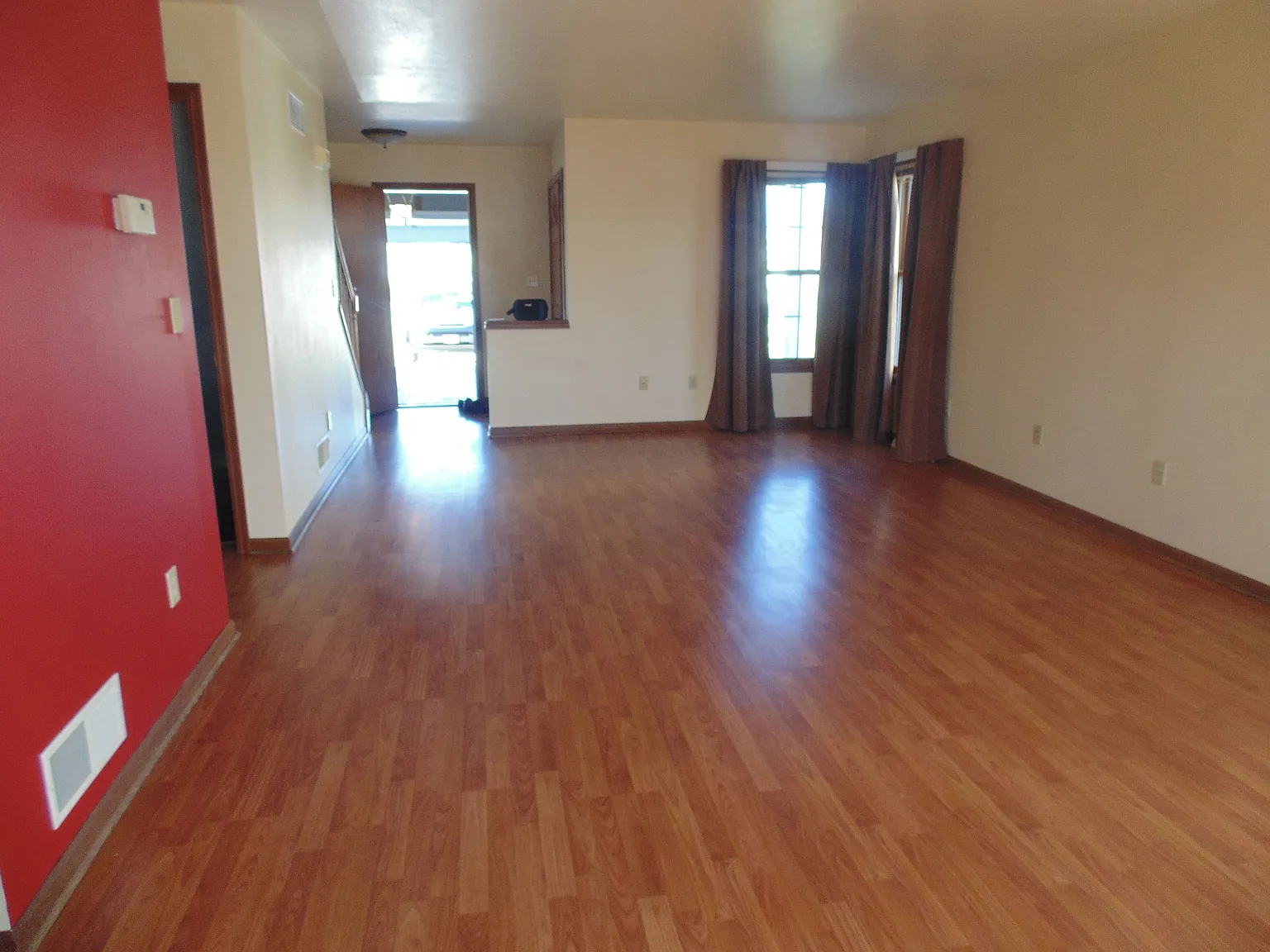 3 bed, 2.5 bath, 1400 sqft, $1,950 — Photo 4