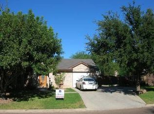 9807 Center Rd, Laredo, TX 78045