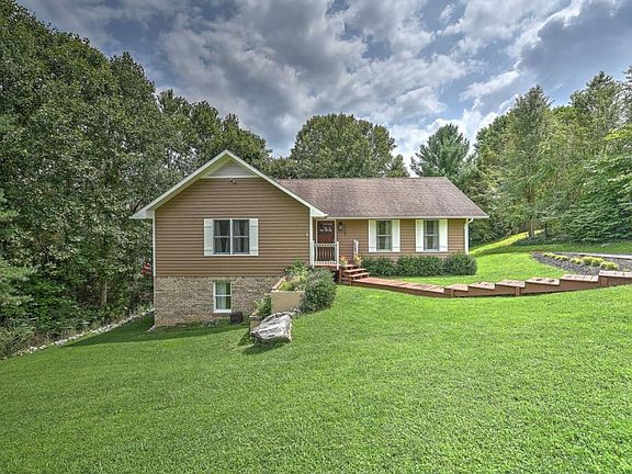 2nd image of 3708 Meadow Green Dr