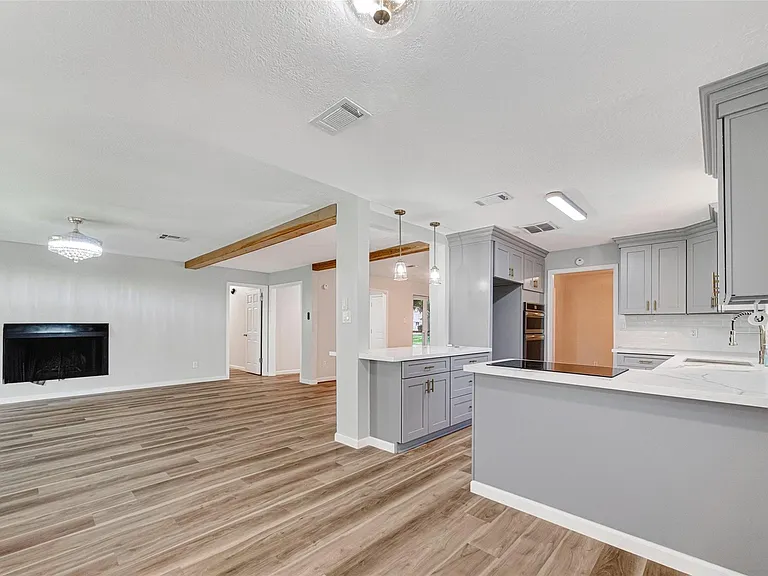 25503 Foxbriar Ln — Photo 13