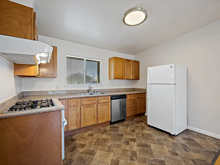 230 Sanford Ave #230 — Photo 21