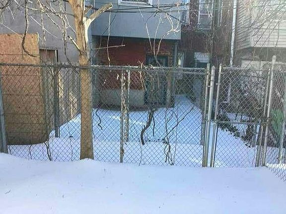 4th image of 1865 N 25th St