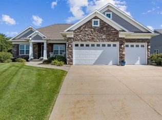 1002 Hunters Green Way, Marion, IA 52302