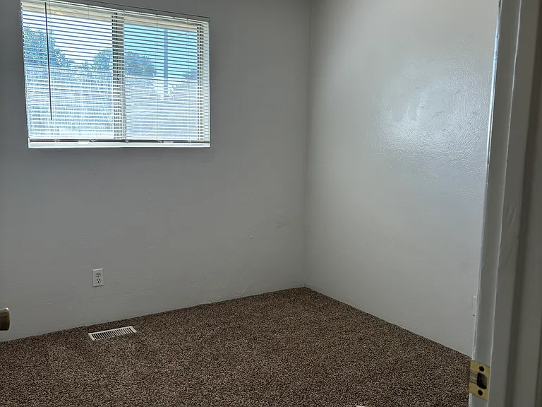 1821 Cherry St — Photo 10