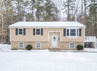 102 Wheeler St, Pepperell, MA 01463
