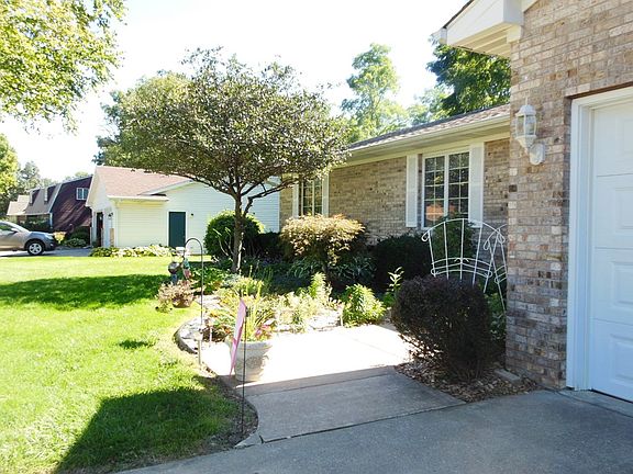 2nd image of 305 E 9th Ave