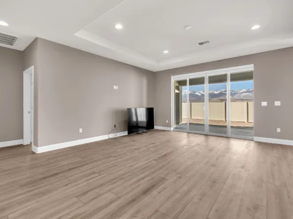 11253 Freedom Range Ln, Reno, NV 89521