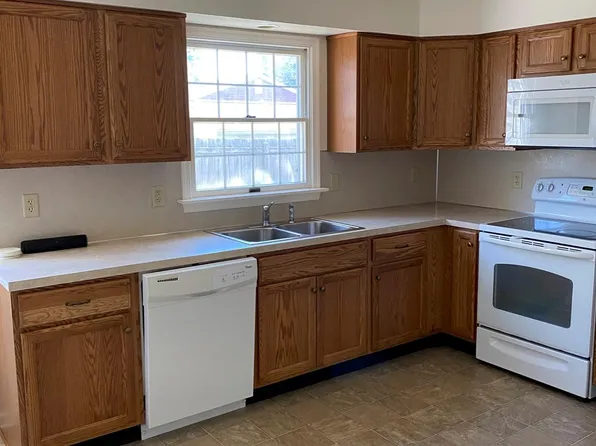 122 E Coover St APT D, Mechanicsburg, PA 17055