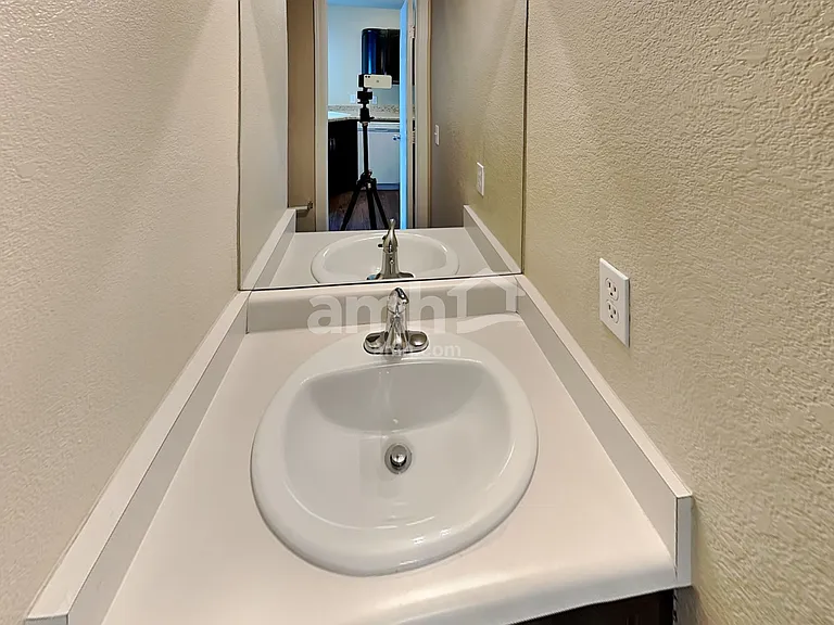 7970 Lonette Ave — Photo 8