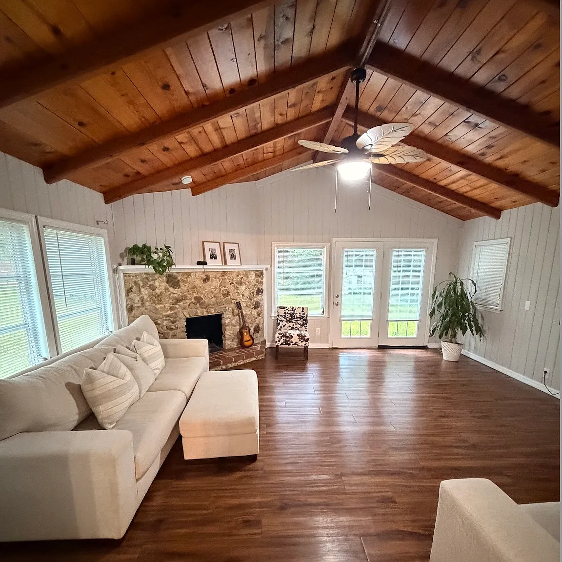 2 bed, 1125 sqft, $2,000 — Photo 3