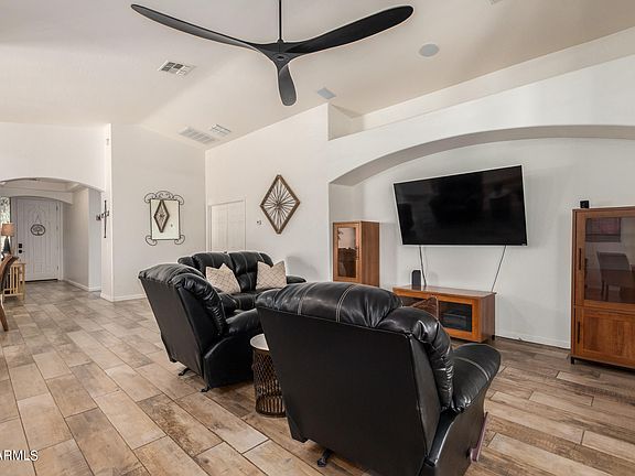 4th image of 4406 W Judson Dr